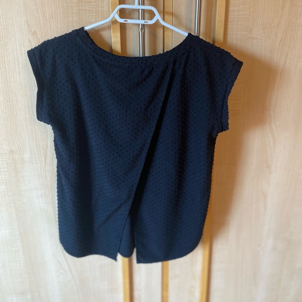 Wilfred Aritzia Black Swiss Dot Split Back Blouse Top XS - Picture 5 of 8